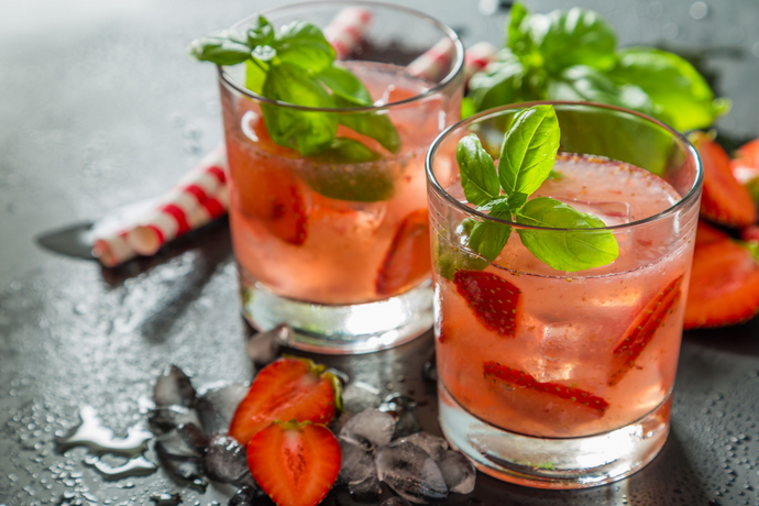 Cocktail: Strawberry Basil Bourbon Lemonade